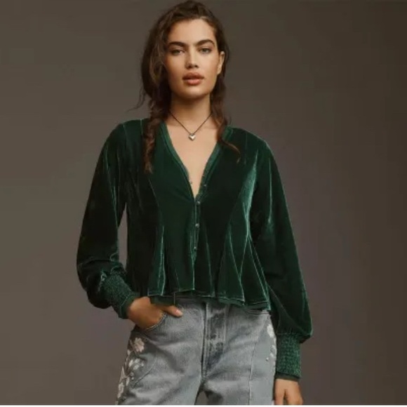 Anthropologie Tops - ANTHROPOLOGIE Whimsigoth Emerald Green Swing Velvet Peasant Top NWT